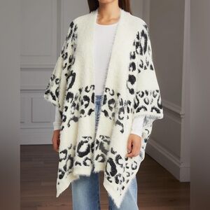 Roffe Accessories Leopard Jacquard Ruana Sweater Cream Off White Black One Size